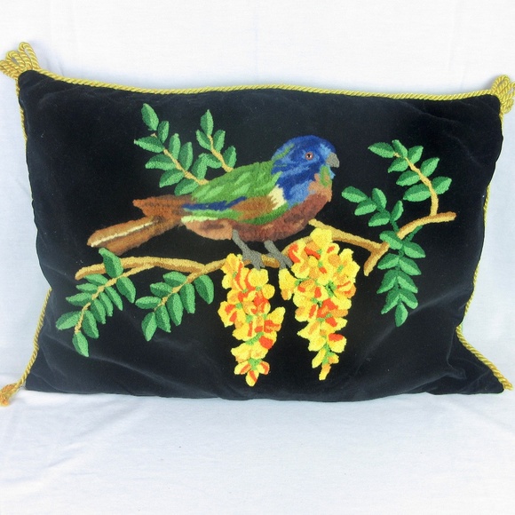 Vintage Punch Needle Embroidery Wool Velvet Pillow - Picture 1 of 8